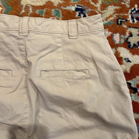Gap Khaki pants 🌸 3 for $25 - Picture 3 of 5
